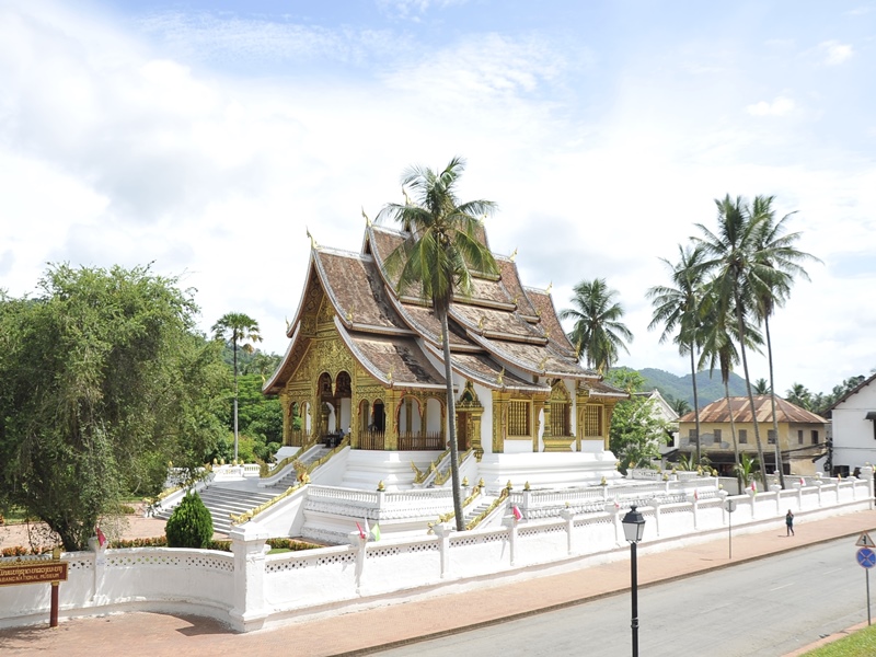Half Day Explore Luang Prabang By Tuk Tuk (No Temple)