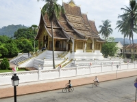 Half Day Explore Luang Prabang By Electric Bicycle (Included Temple)