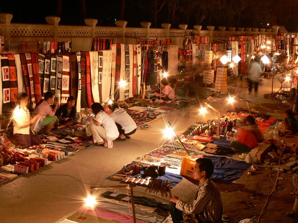 Luang Prabang Night Market – An Animated Place for Shopping Fans